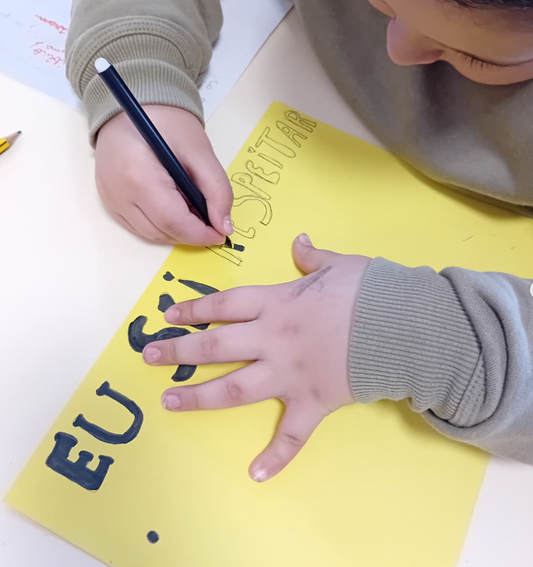 Como os educadores podem usar jogos na sala de aula para tornar o ensino mais envolvente